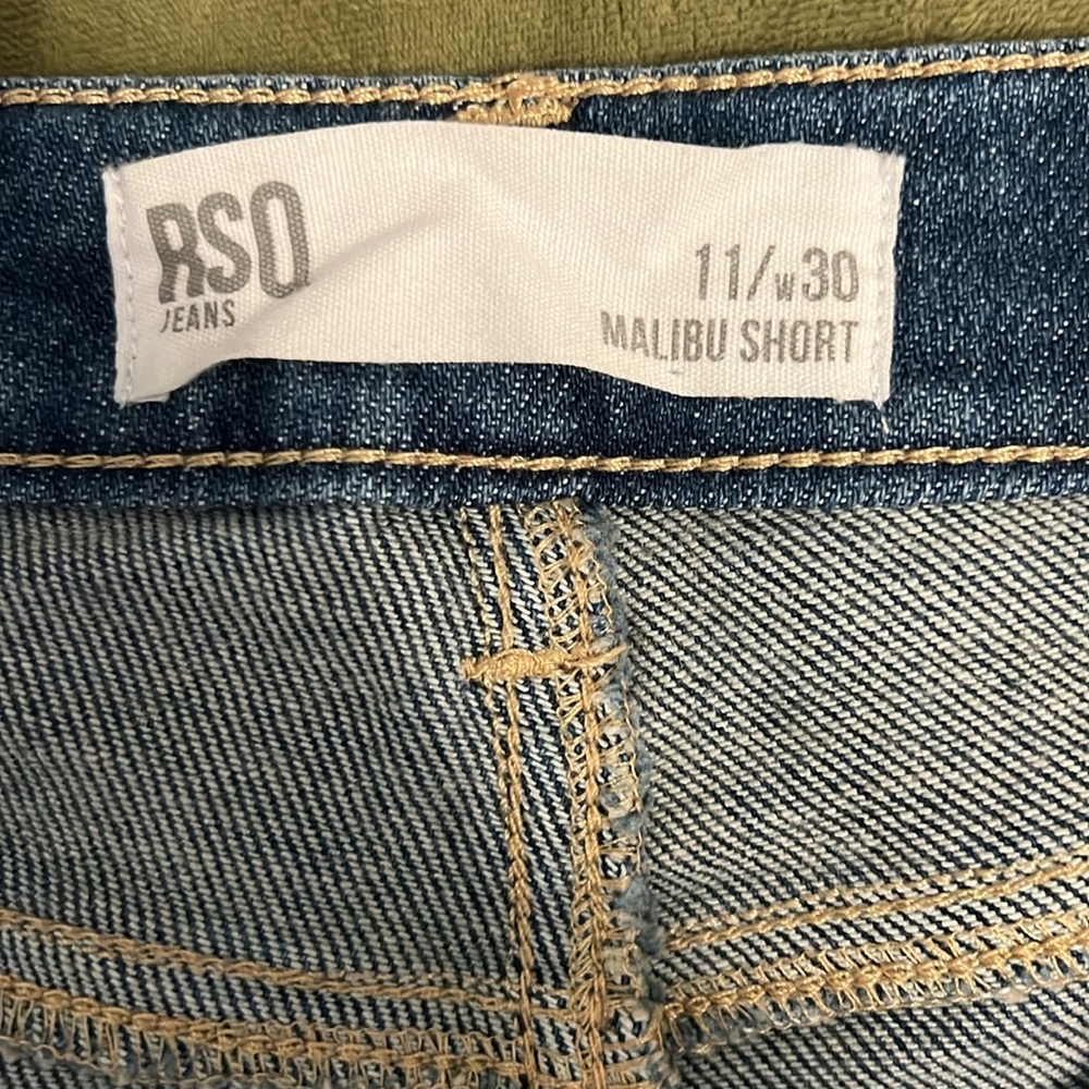 RSQ shorts - Picture 3 of 3